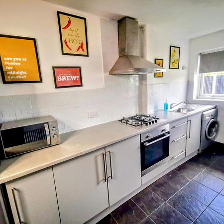 No 7 - Bright, Spacious 3 Bed Home With Parking & Wifi Хайтон Экстерьер фото