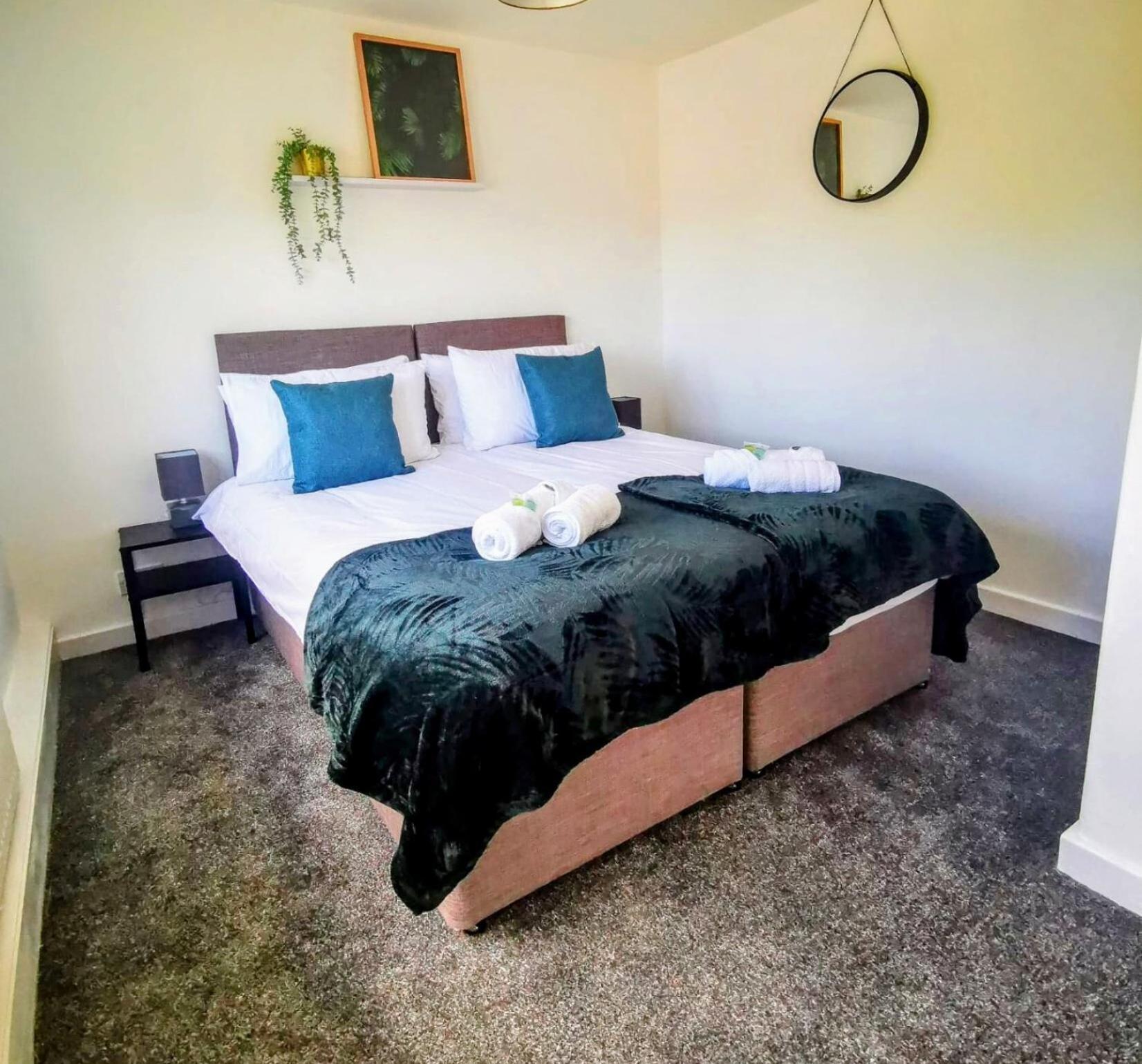 No 7 - Bright, Spacious 3 Bed Home With Parking & Wifi Хайтон Экстерьер фото